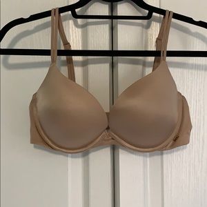 Victoria’s Secret very sexy push-up bra